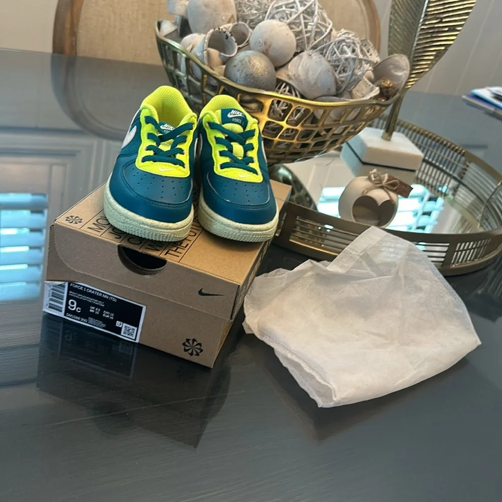 Nike Kids Teal and Neon Yellow White Swoosh Sneakers